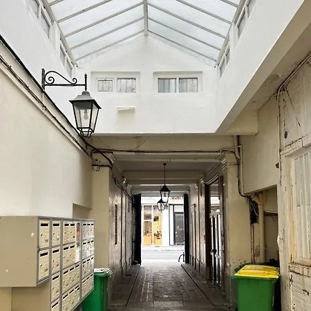 Bright In Le Marais Parigi